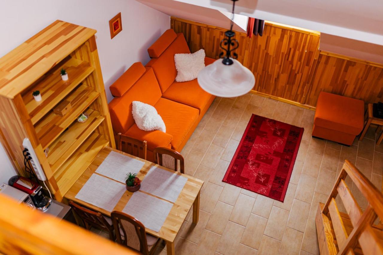 Niki Apartman Gyula Exteriör bild